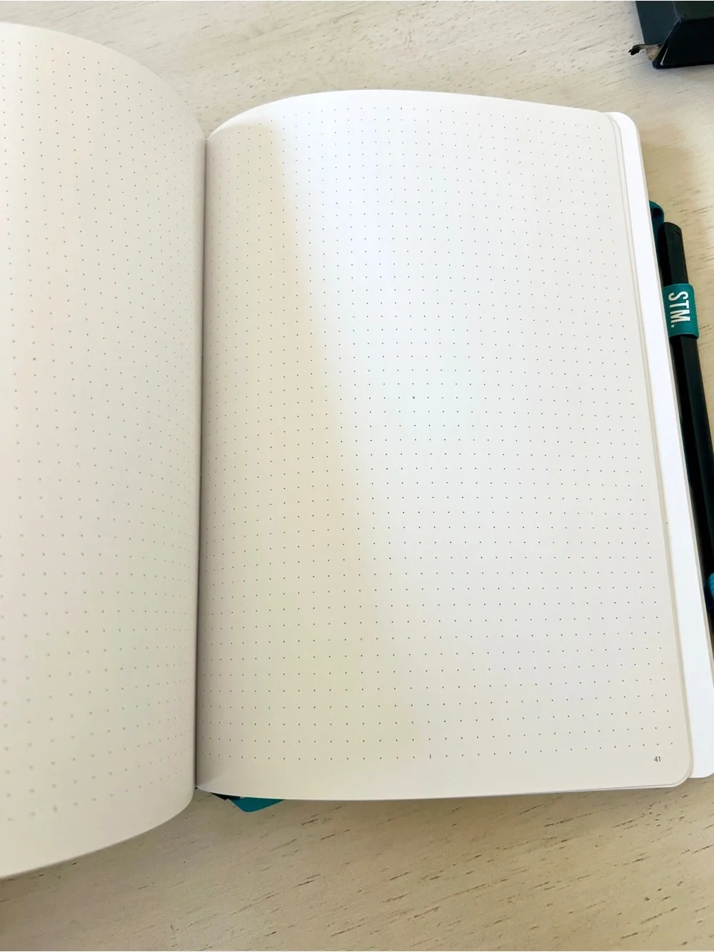 Daily Planner (Undated) | A5 Dotcross Organizer, Weekly Agenda, Yearly Calendar
